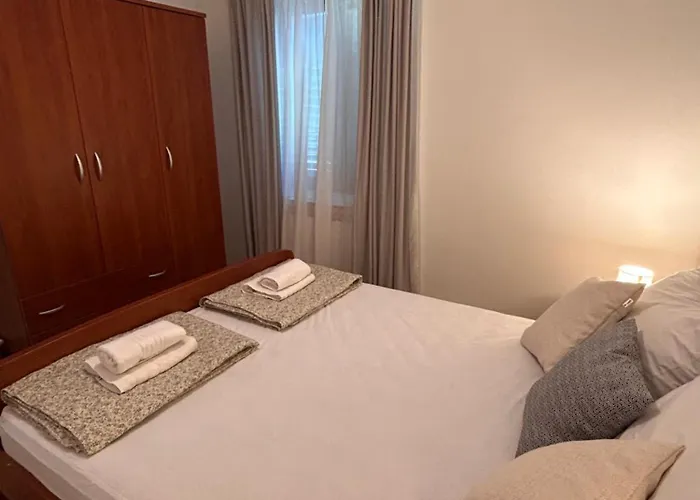 Apartament Marina *