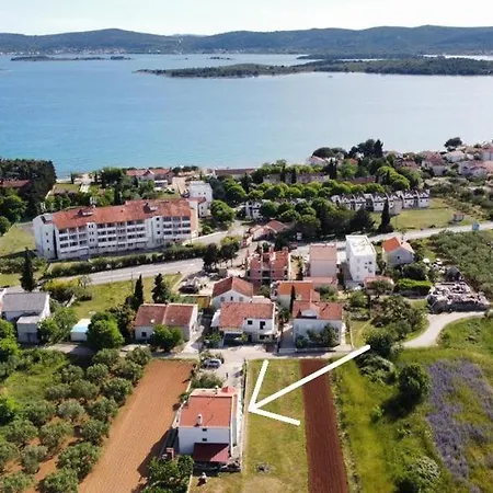 Marina * Sveti Filip i Jakov