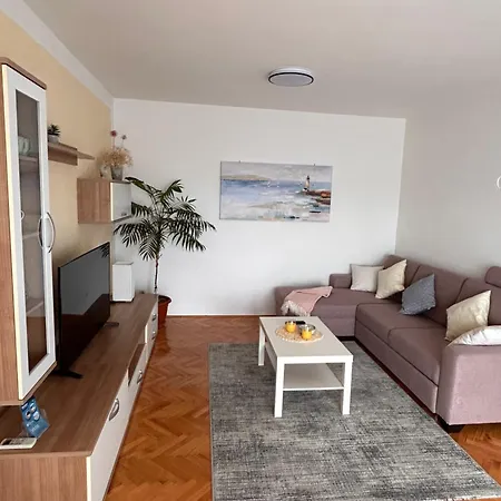 Marina * Sveti Filip i Jakov