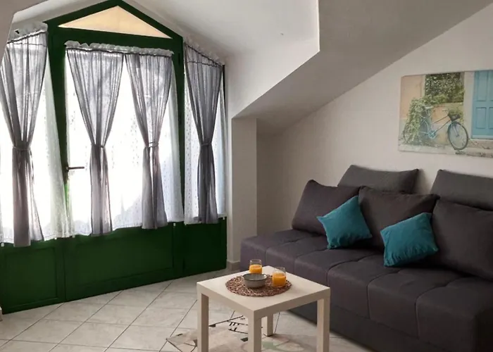 Marina Свети-Филип-и-Яков